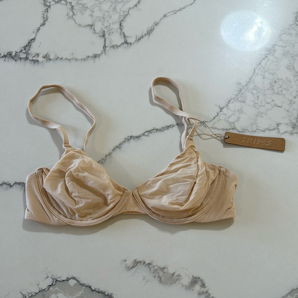 SKIMS Fits Everybody bra 32C in sand